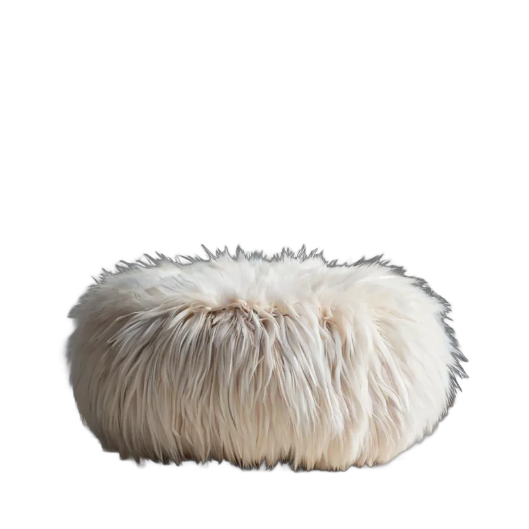 インテリア 椅子類 白いフェイクファーでできた、雲のように浮かぶプーフ 透過 PNG 画像 フリー素材 #13331