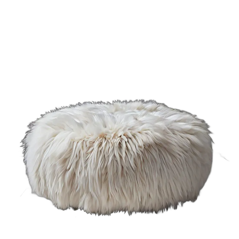 インテリア 椅子類 白いフェイクファーでできた、雲のように浮かぶプーフ 透過 PNG 画像 フリー素材 #13336